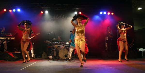 Show Grand Format